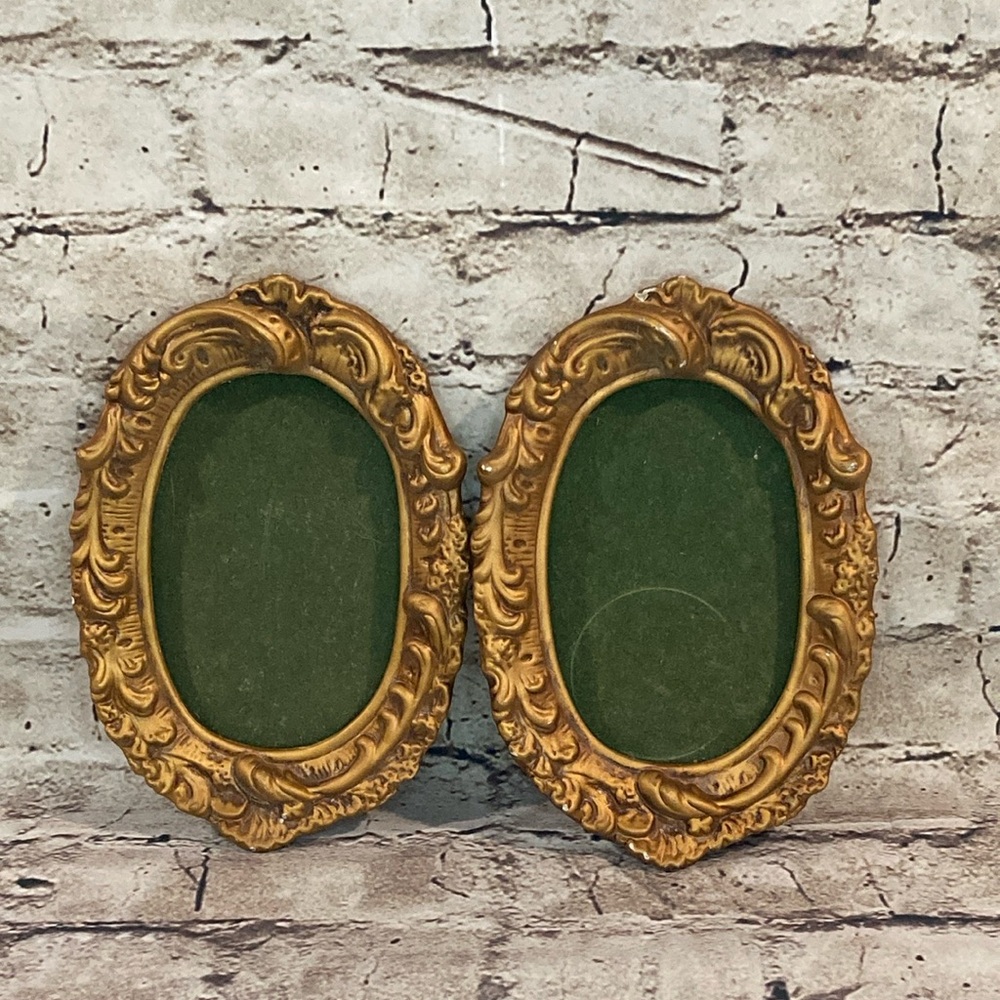 Vintage Gold Ornate Oval Frames
